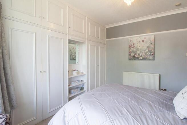 4 bed Semi-Detached for sale Image 12