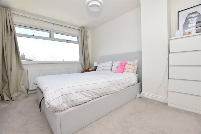 3 bed Semi-Detached for sale Image 6