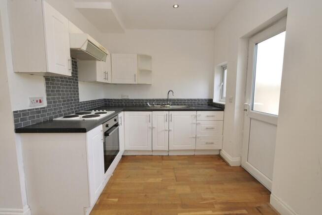 3 bed Semi-Detached for sale Image 7
