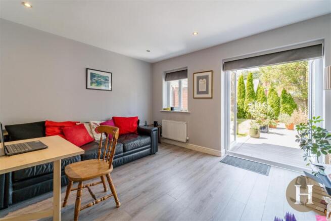 Hadleigh Estate Agents-6.jpg