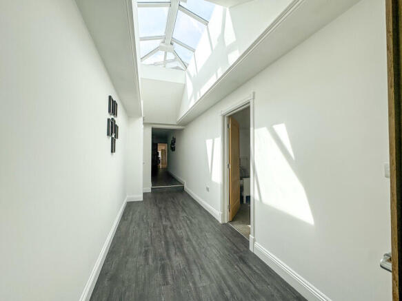 hall end