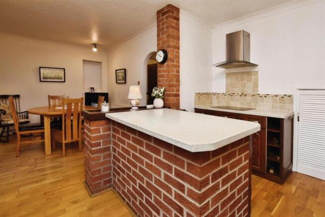 Open Plan Breakfast Kitchen