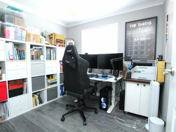 Photo 8