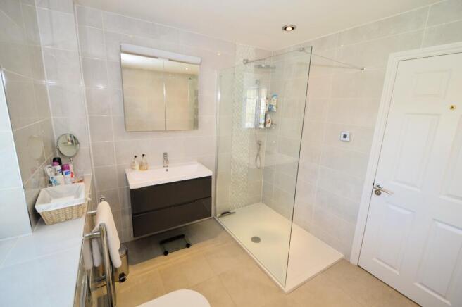 Bed two ensuite