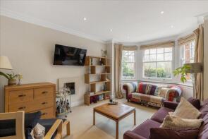 14, Newton Mansions, Queen's Club Gardens, London W14 9RR