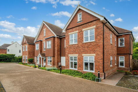 Gresham Gardens, Oxted, RH8 0GP