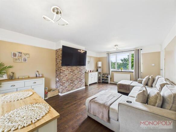 Coed Efa, New Broughton, LL11 photo 2