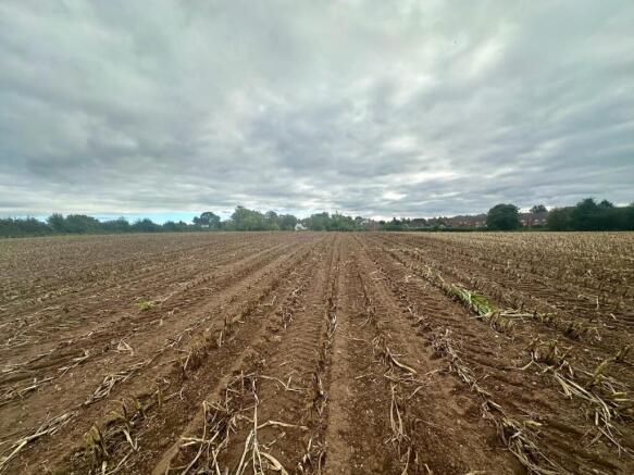 Land off London Road