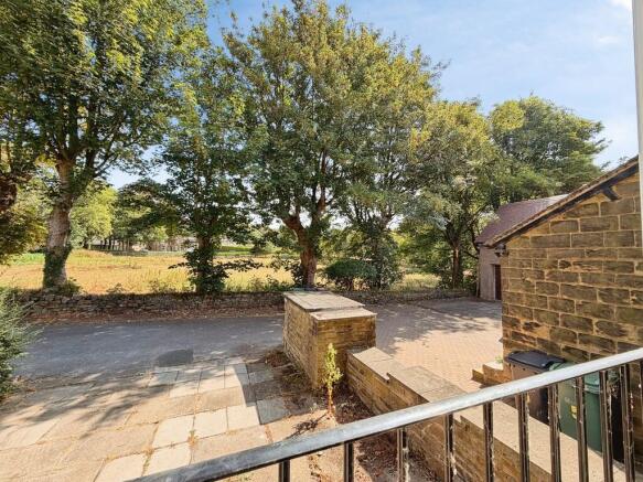 2 bed Ground Maisonette for sale Image 11