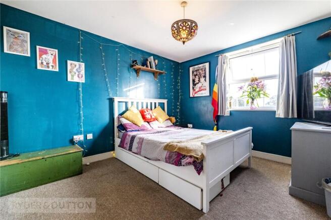 2 bed Apartment for sale Image 7