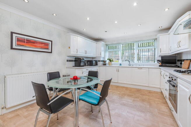 3 bed Detached Bungalow for sale Image 6