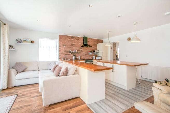 Kitchen/breakfast ro