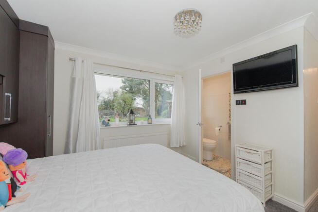 Bedroom 1b