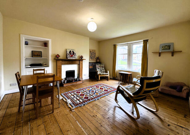Lounge a.JPG