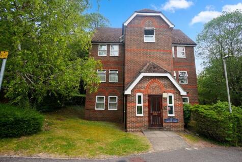 Clarence Court, High Wycombe, HP13