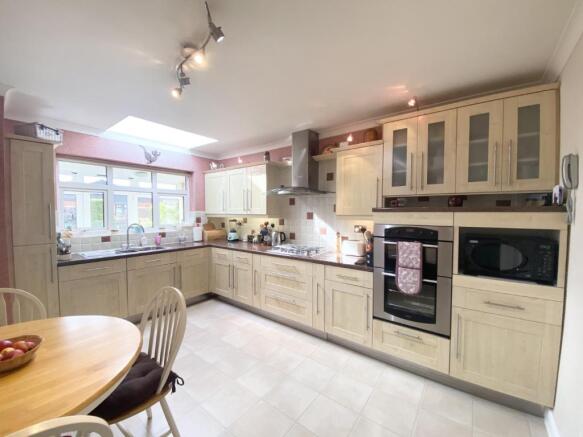 Kitchen/Breakfast ro
