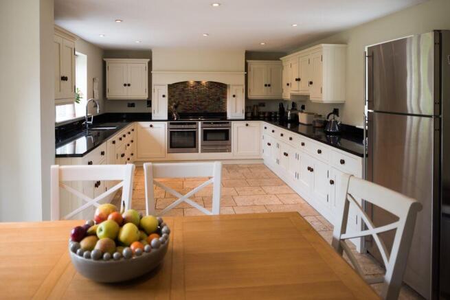 Kitchen Dining Area