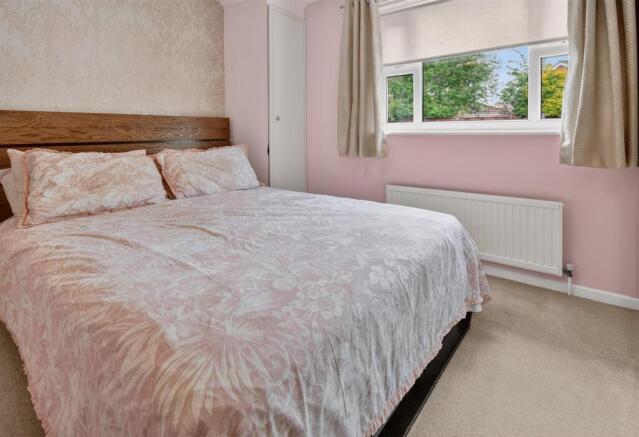 3 bed Detached Bungalow for sale Image 8