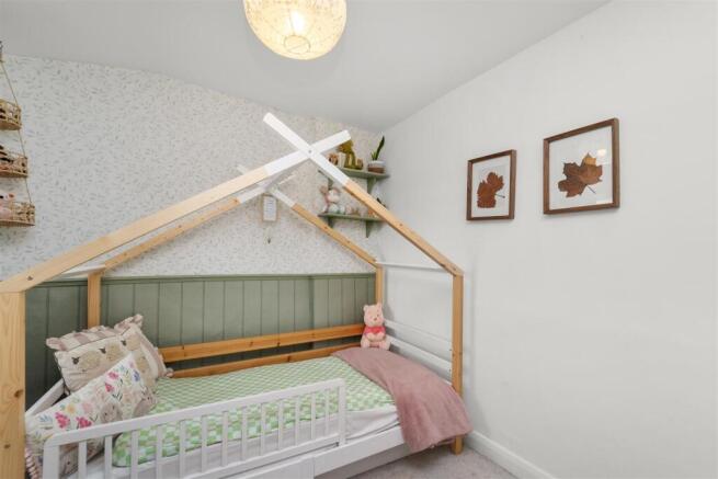 2 bed Terraced for sale Image 6