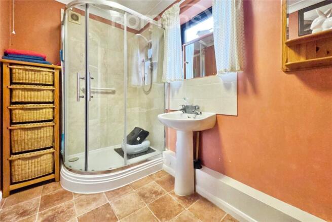 Bathroom (Down)
