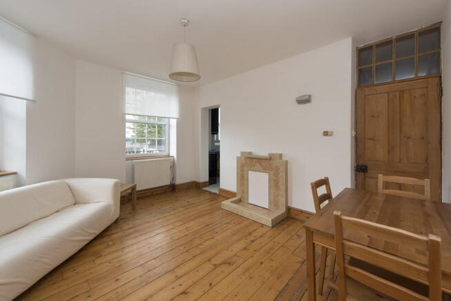 Hampstead Road, NW1 3EB - Reception
