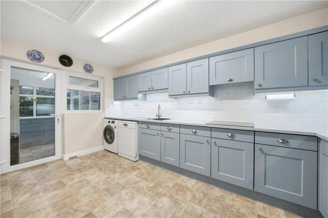 3 bed Bungalow for sale Image 5