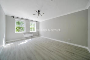 14, Alfred Close, Chiswick, London W4 5UW