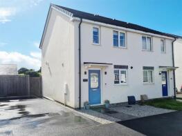 27, Barley Rise, Launceston PL15 9GS