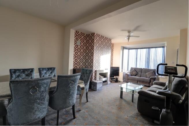Diner living room