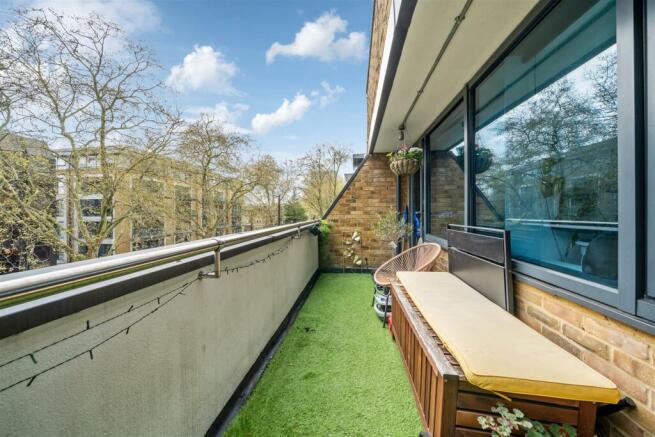Chiswick High Road, W4 - FOR SALE