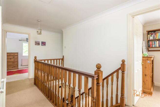 220511 - 12 St Barts Close - 15 [WM].jpg