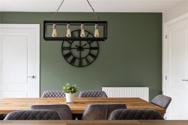 4 bed Detached for sale Image 8