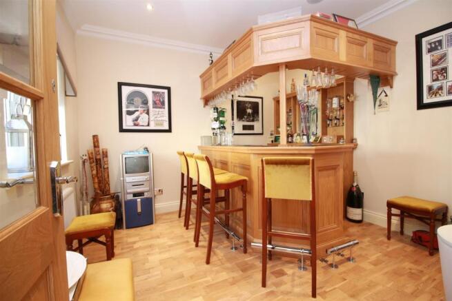 Pulbic Room