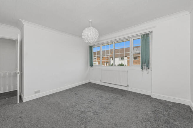 3 bed Semi-Detached for sale Image 8