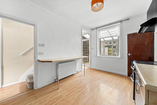 3 bed Terraced for sale Image 7