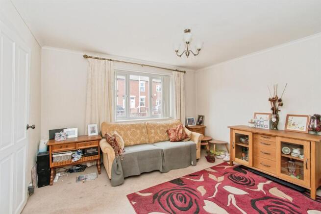 3 bed End of Terrace for sale Image 4