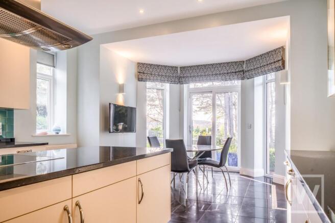 Kitchen/ dining area