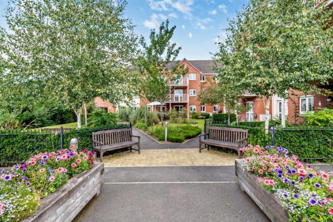 2-bed flat on Squire Court, Raleigh Mead, South Molton Devon, £180,000