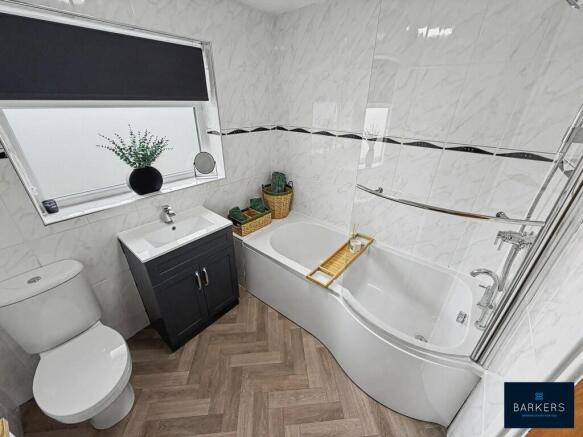 4 bed Semi-Detached for sale Image 10