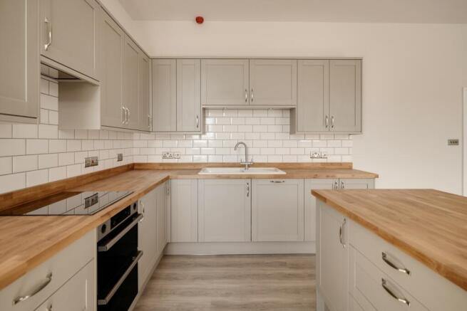 Kitchen ()