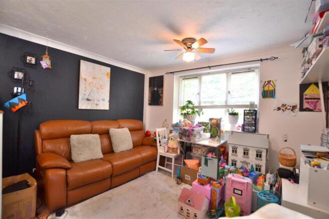 Living room.JPG