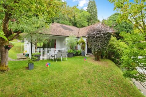 Stafford Road, Caterham, CR3