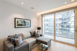 97, 1 Tudor House, Duchess Walk, London SE1 2SA