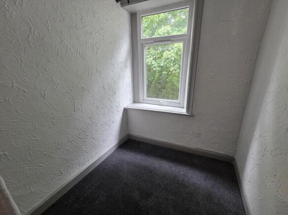 2 bed Terraced to rent Image 10