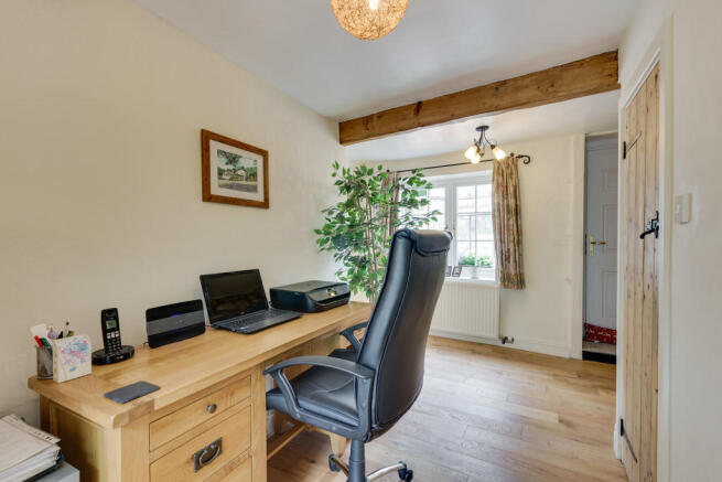 Inner Hall / Stud...