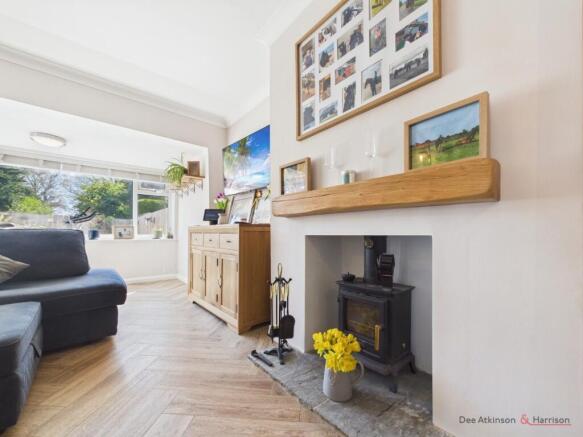 2 bed Semi-Detached Bungalow for sale Image 9
