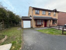 11, Coales Avenue, Leicester LE8 6WB