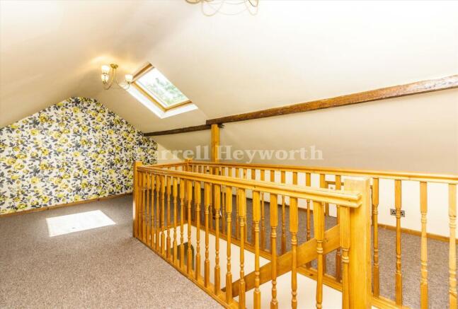 Bedroom 1 image 2