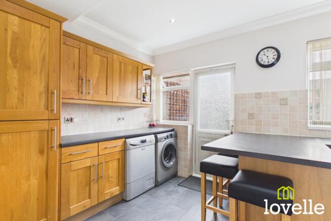 3 bed Terraced for sale Image 7
