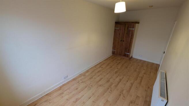 2 bed End of Terrace to rent Image 12